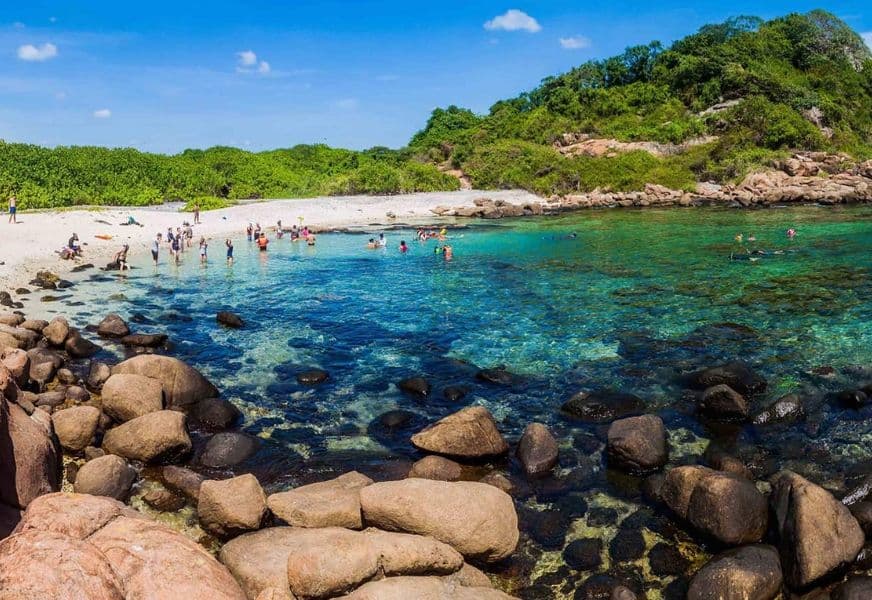 pigeon-island-snorkelling-sri-lanka